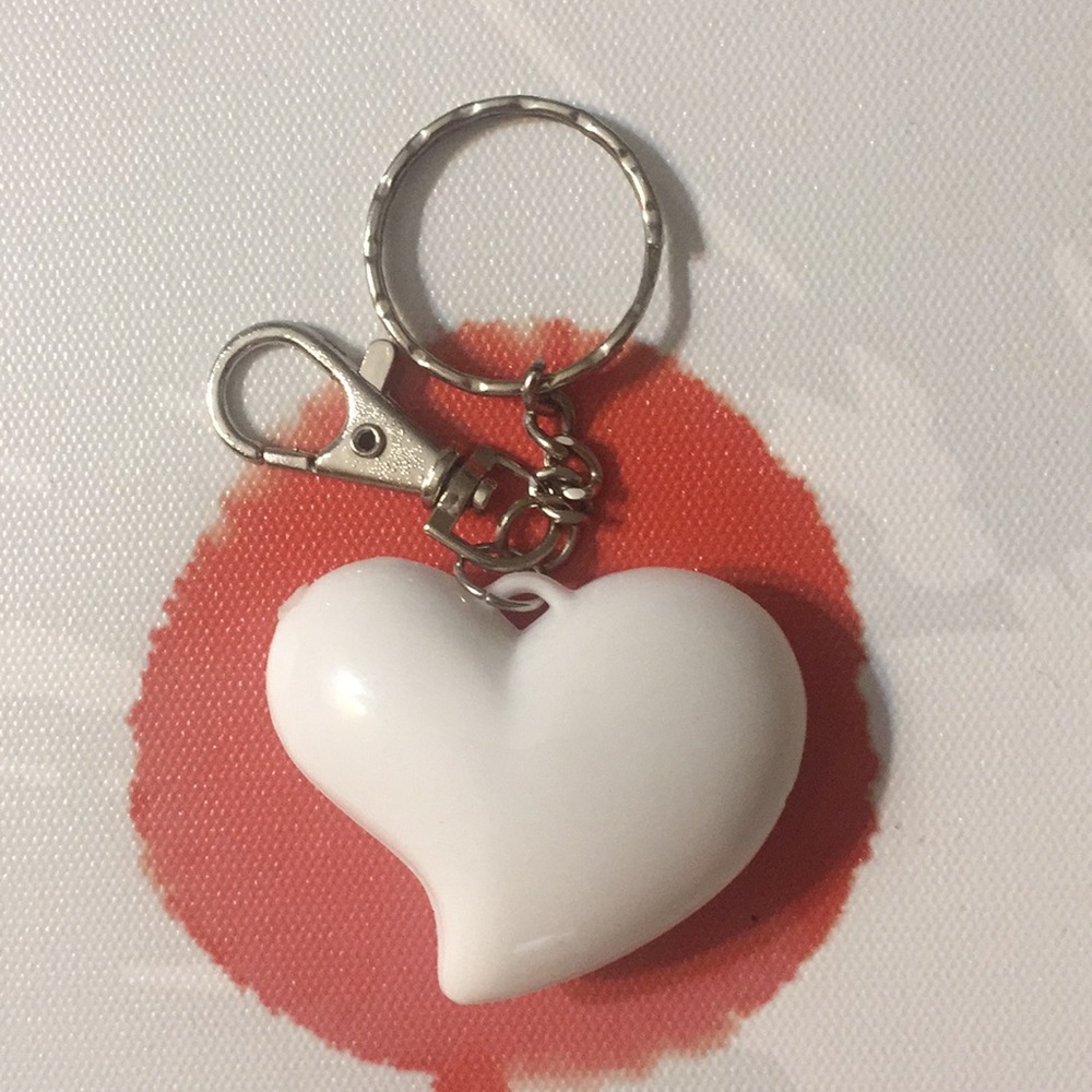 Heart Shaped Keychain - Picture 8 of 8